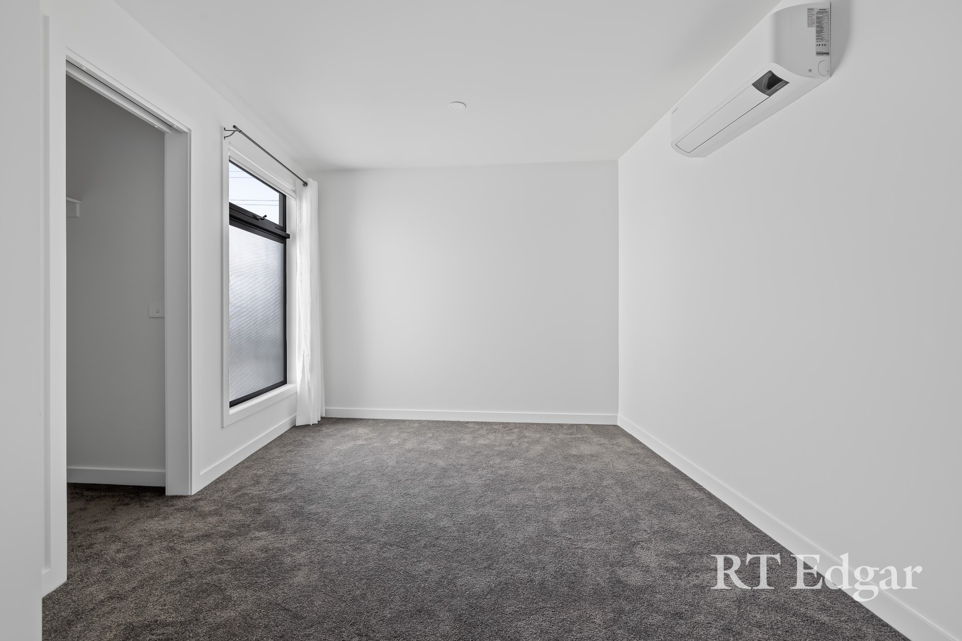 Property Gallery Thumbnail 5