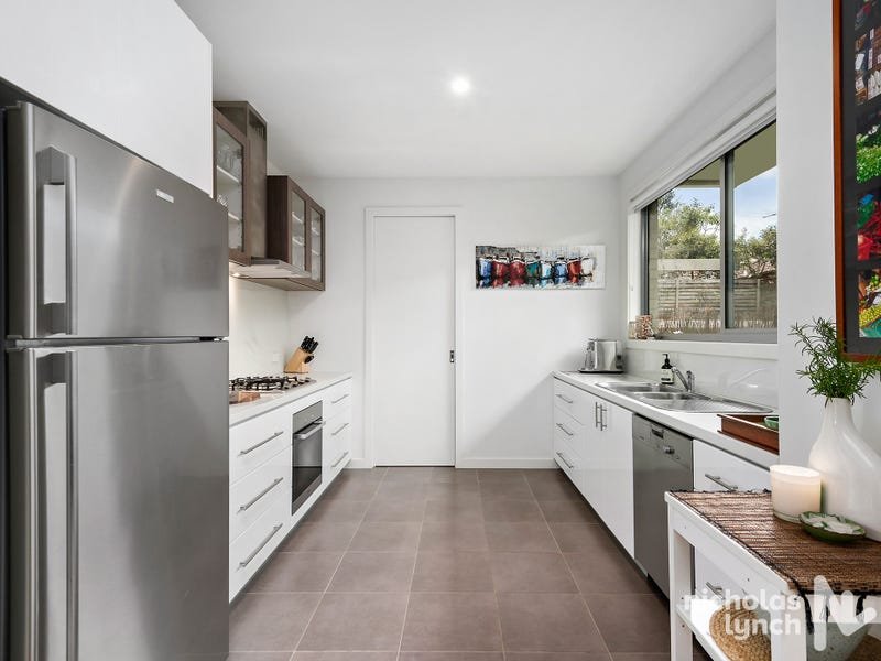 Property Gallery Thumbnail 6
