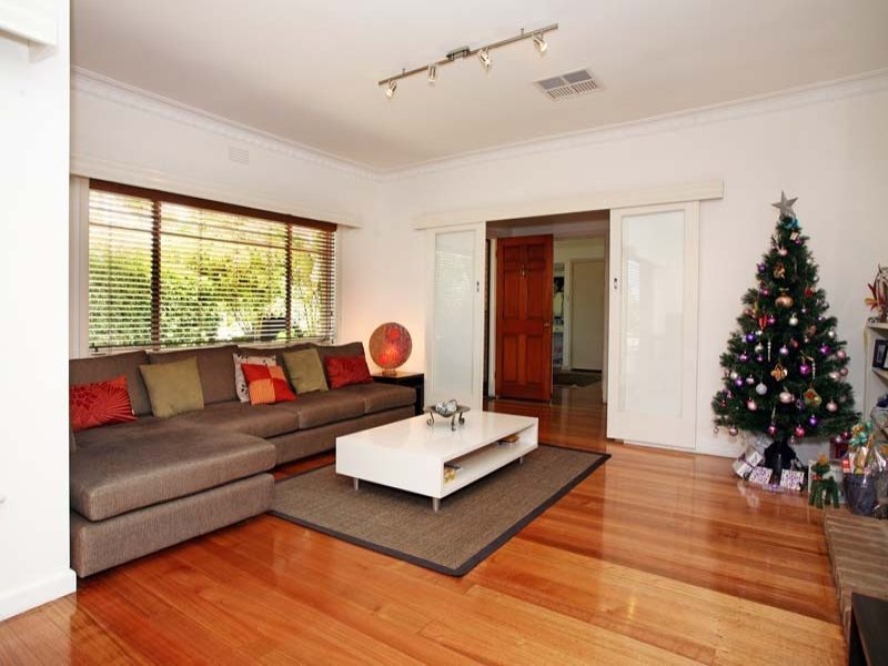 453 Belmore Road, Mont Albert North image 2