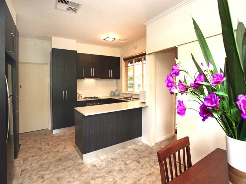 453 Belmore Road, Mont Albert North image 5