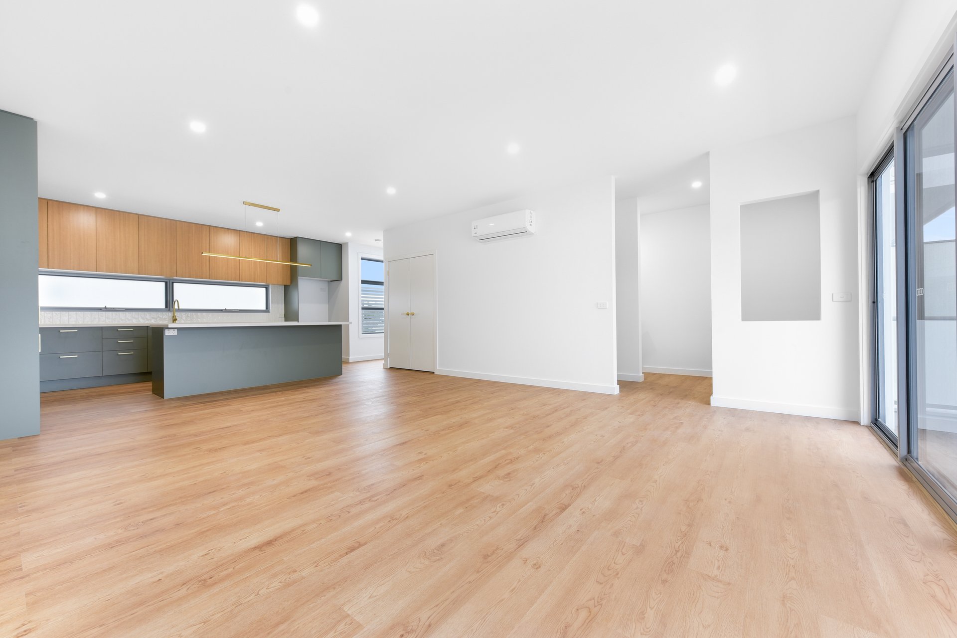 4/53 Cleeland Street, Dandenong image 4