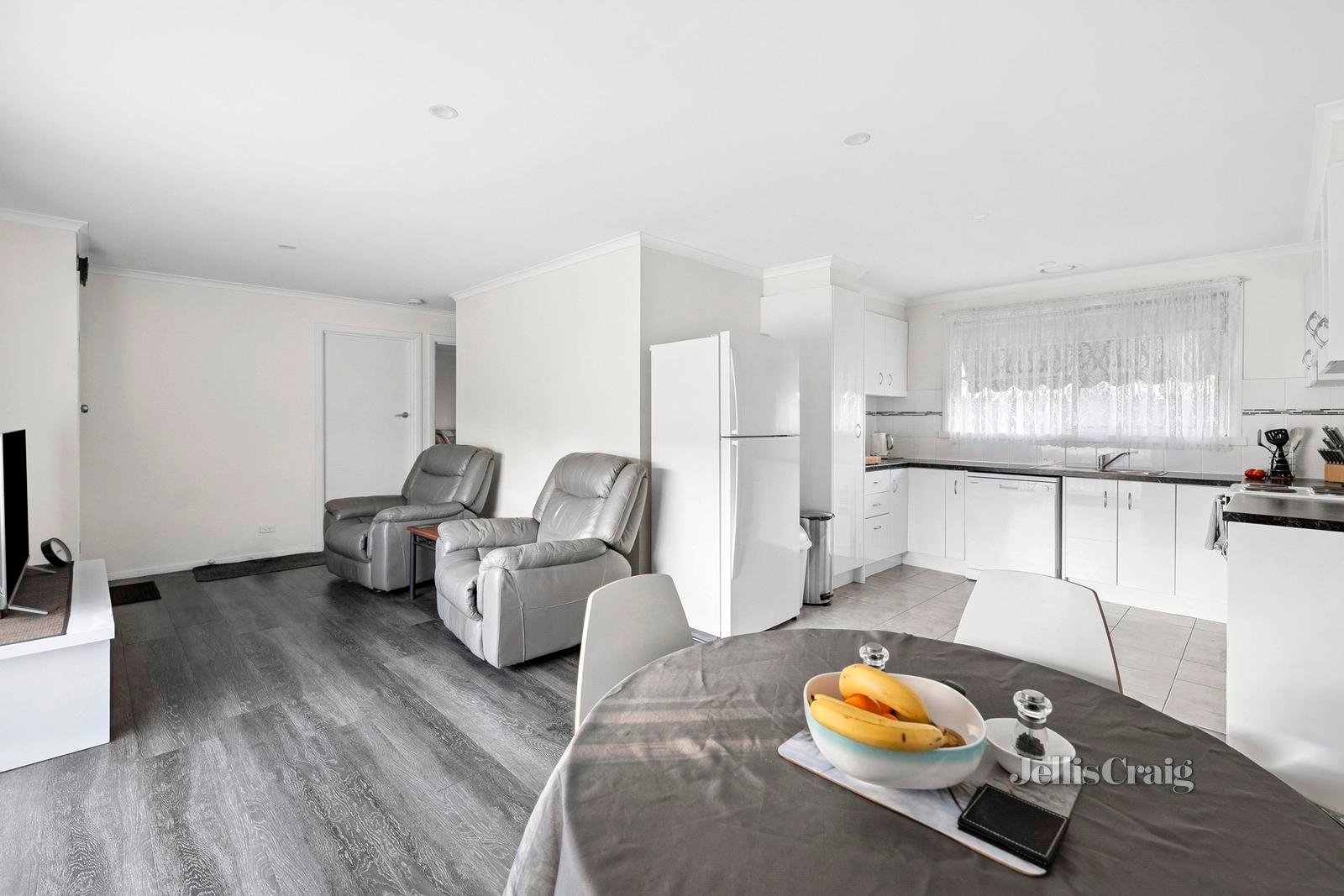 4/53 Regent Street, Whittington image 3