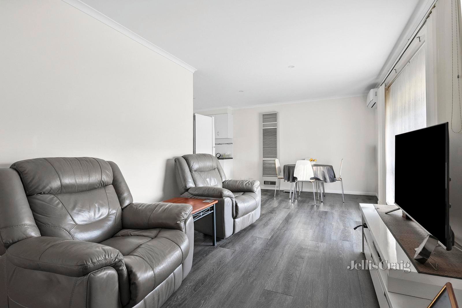 4/53 Regent Street, Whittington image 6