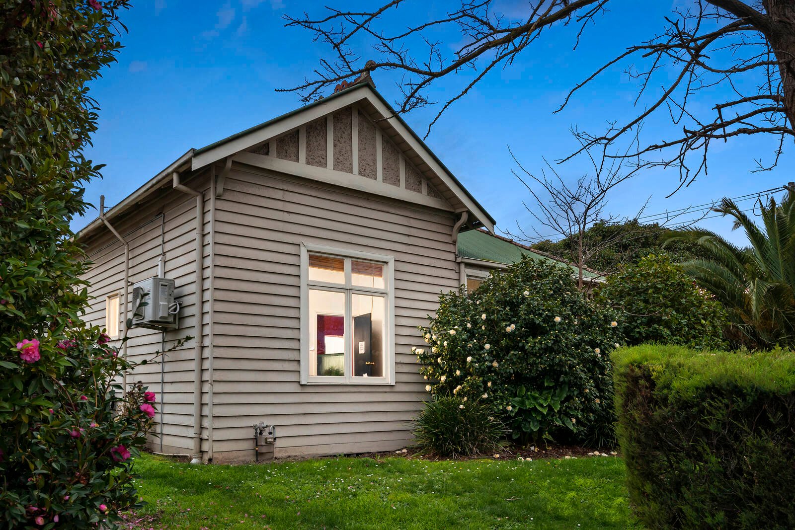 Property Gallery Thumbnail 8