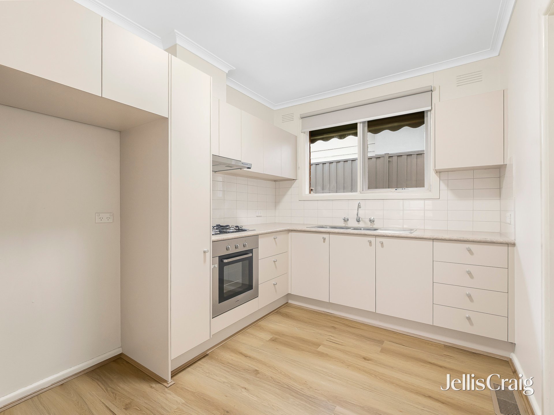 4/53 Yarra Street, Heidelberg image 2