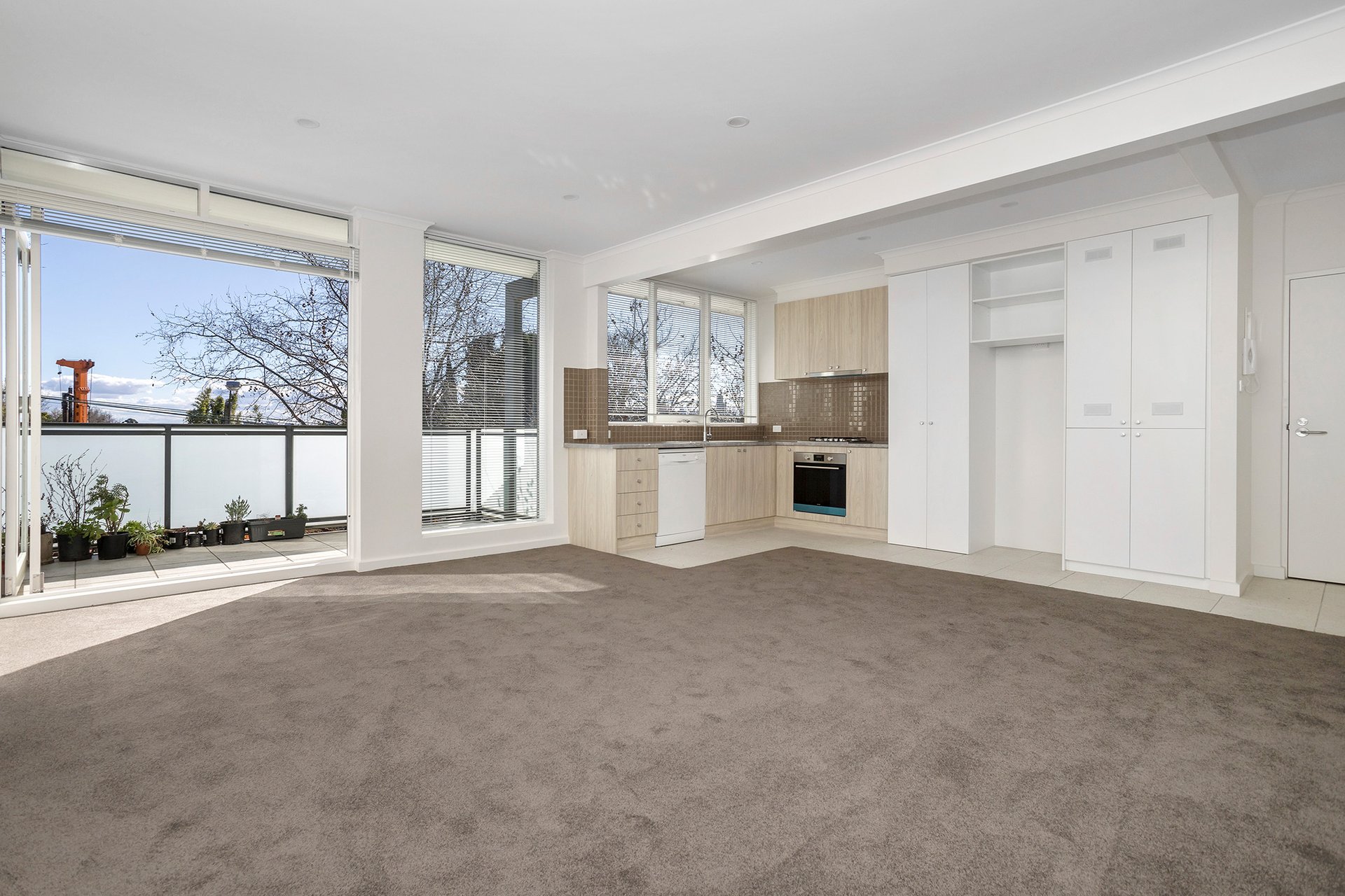 Property Gallery - Main Image