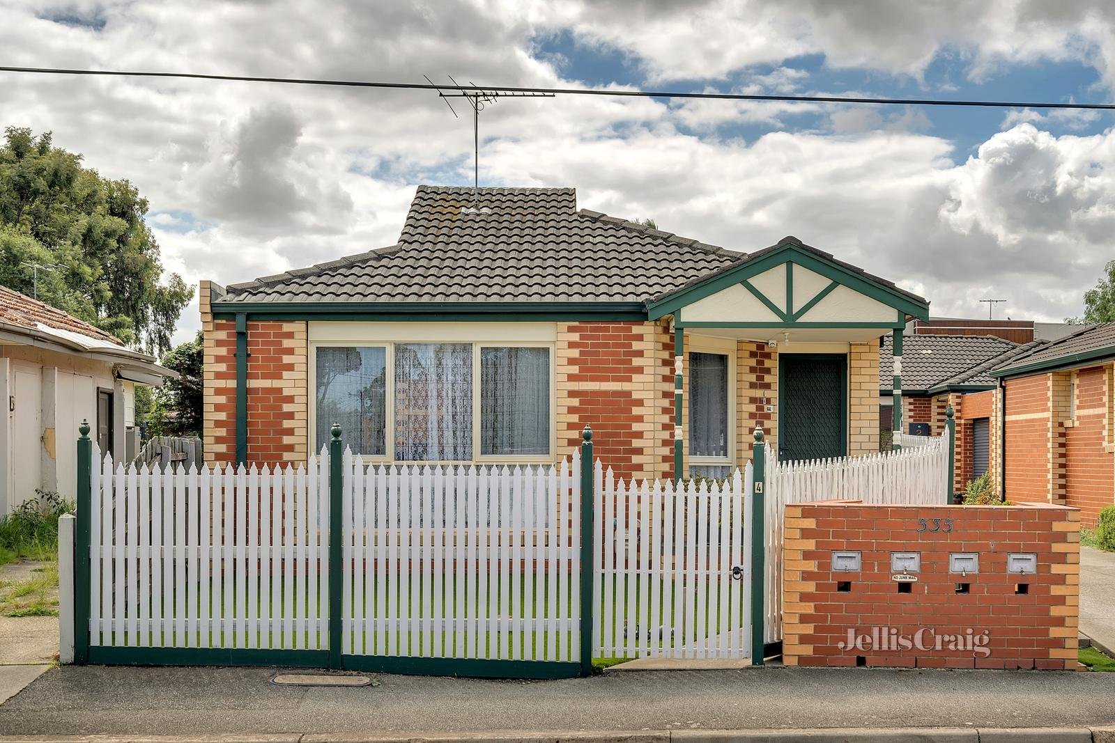 4/535 Albion Street, Brunswick West image 1