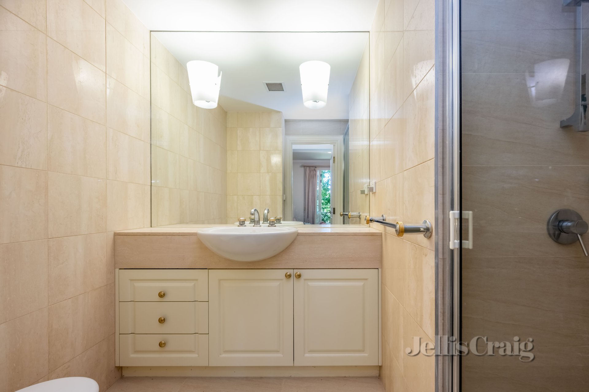 45/380 Toorak Road, South Yarra image 8