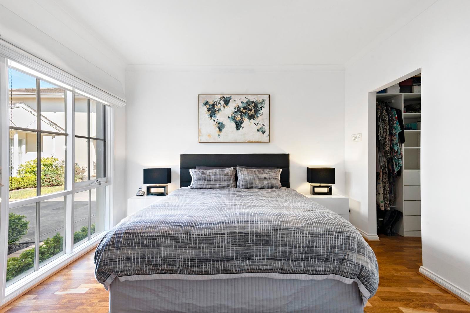 Property Gallery Thumbnail 8