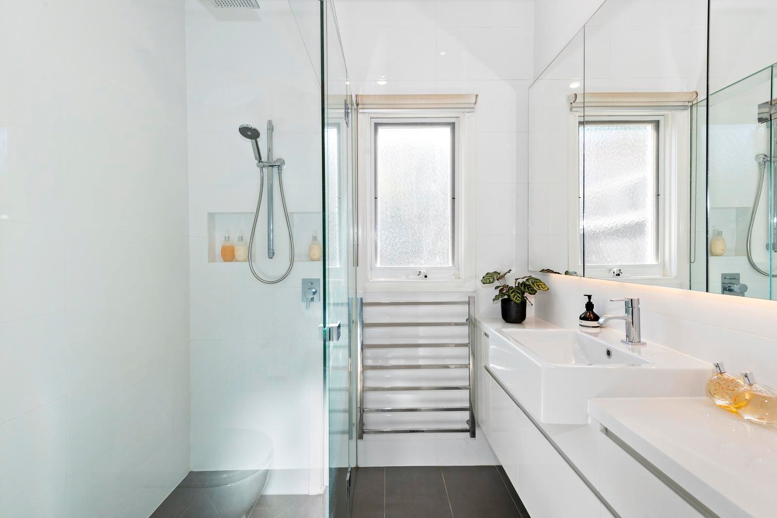Property Gallery Thumbnail 9