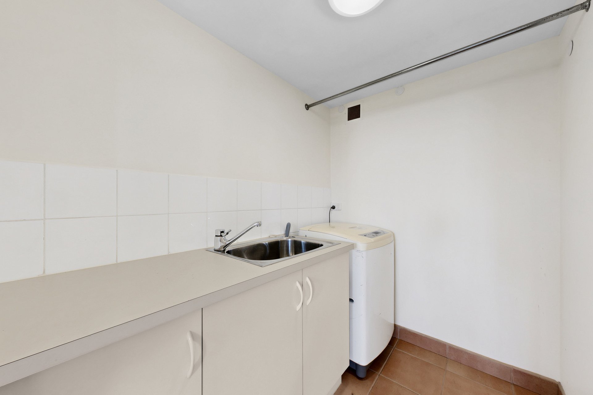 4/56 Beach Road, Hampton image 14