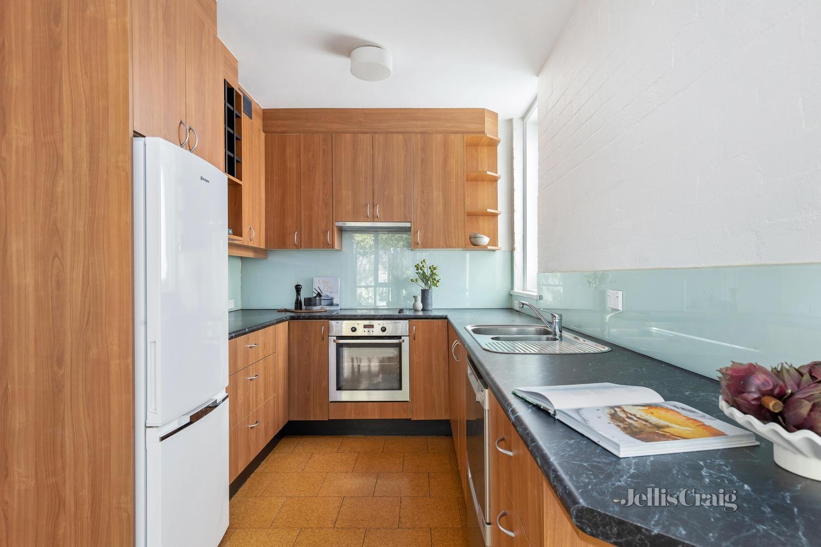 4/56 Rathmines Road, Hawthorn East image 5