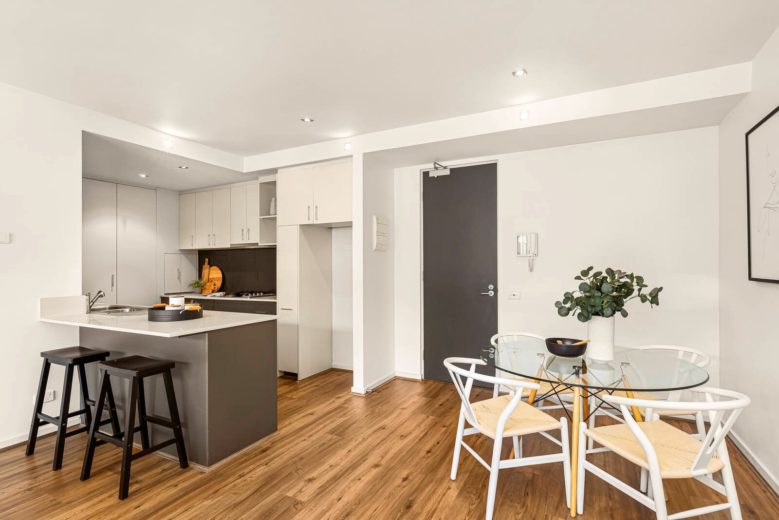 Property Gallery Thumbnail 5