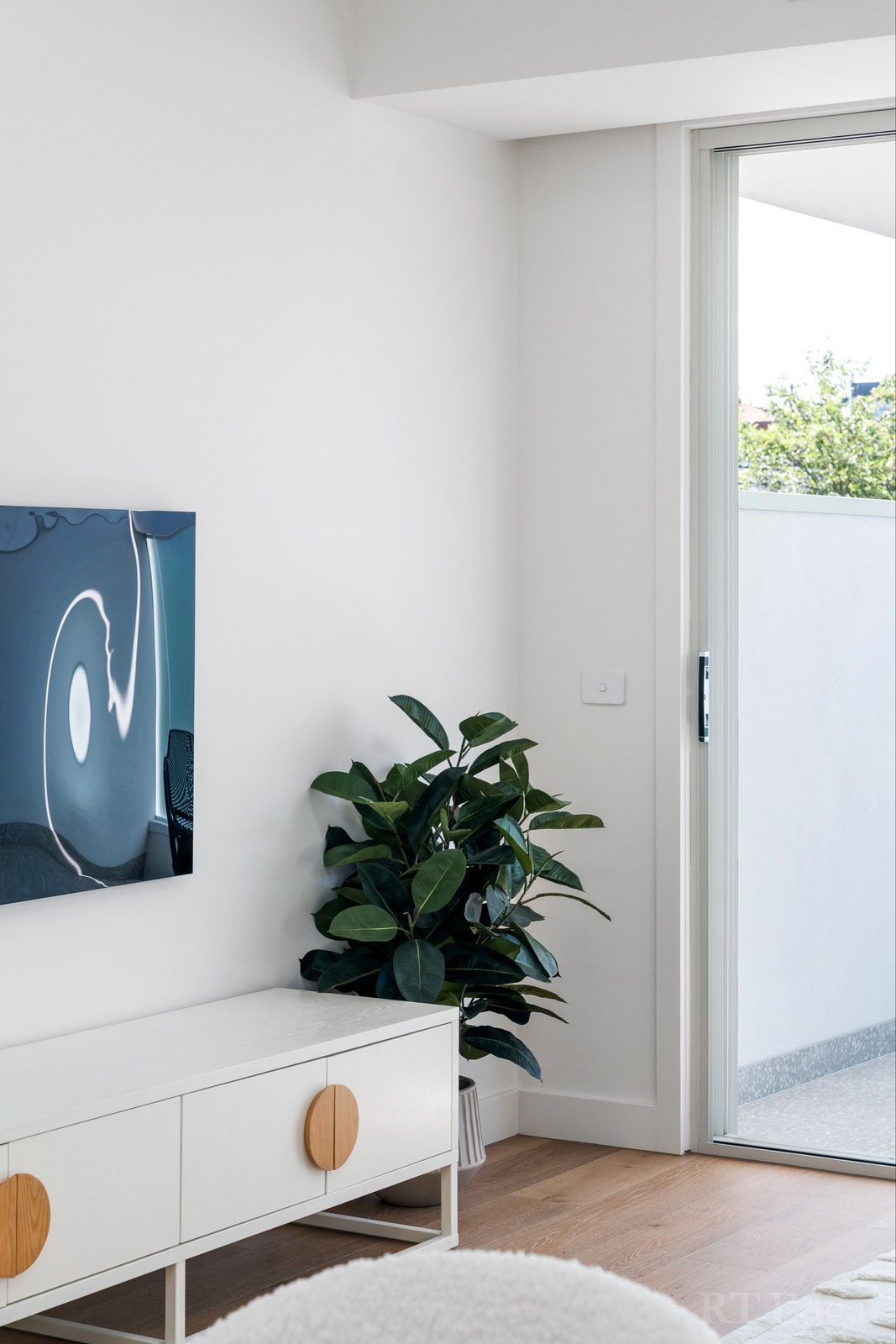 Property Gallery Thumbnail 8