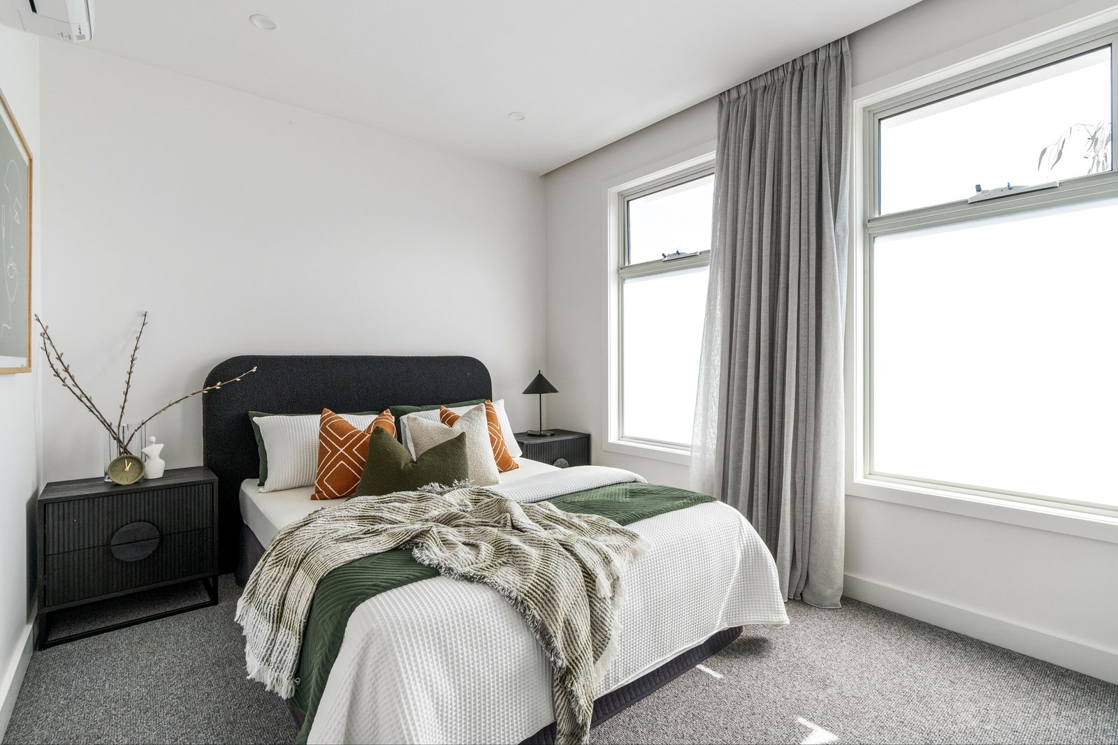 Property Gallery Thumbnail 11