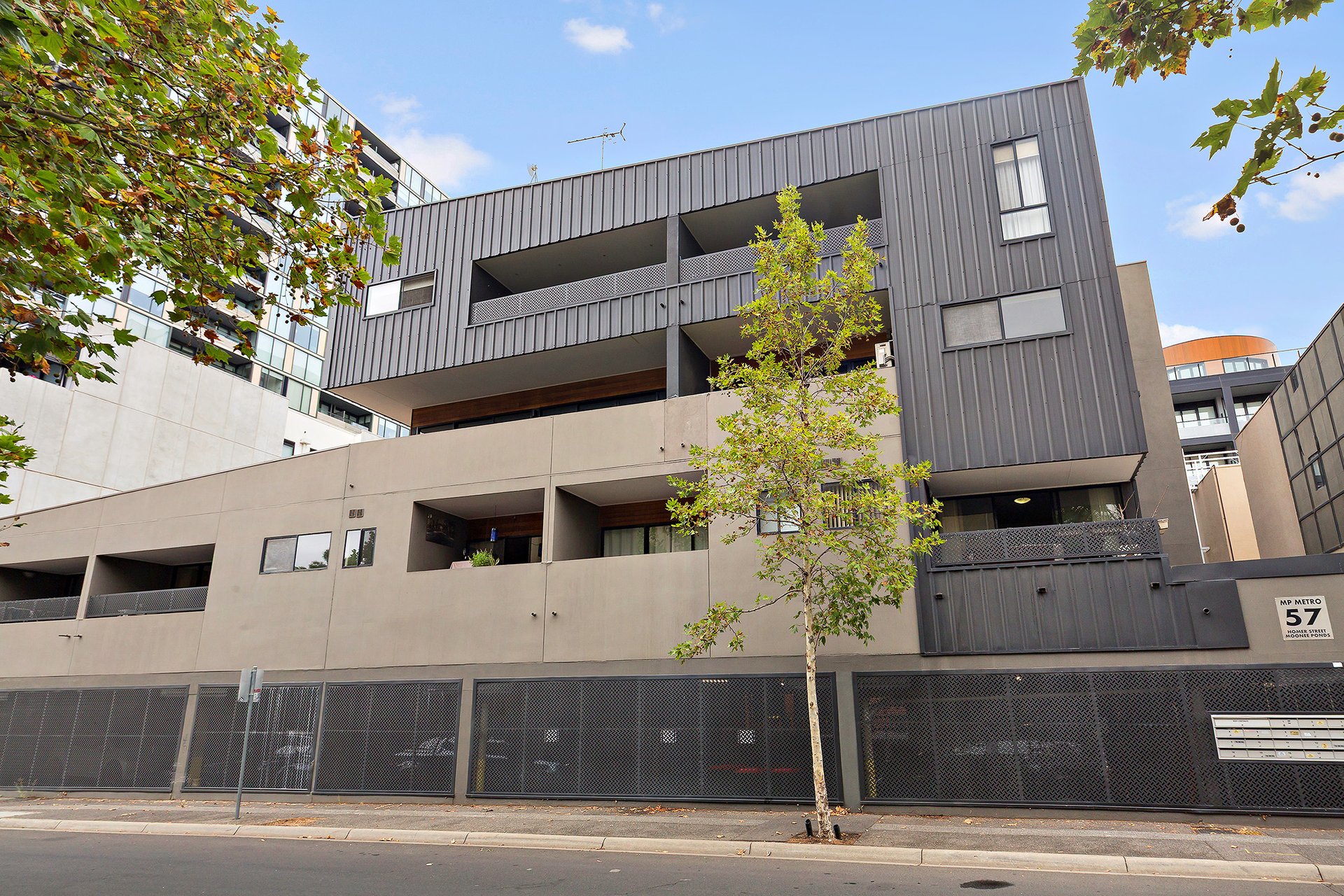 Property Gallery - Main Image