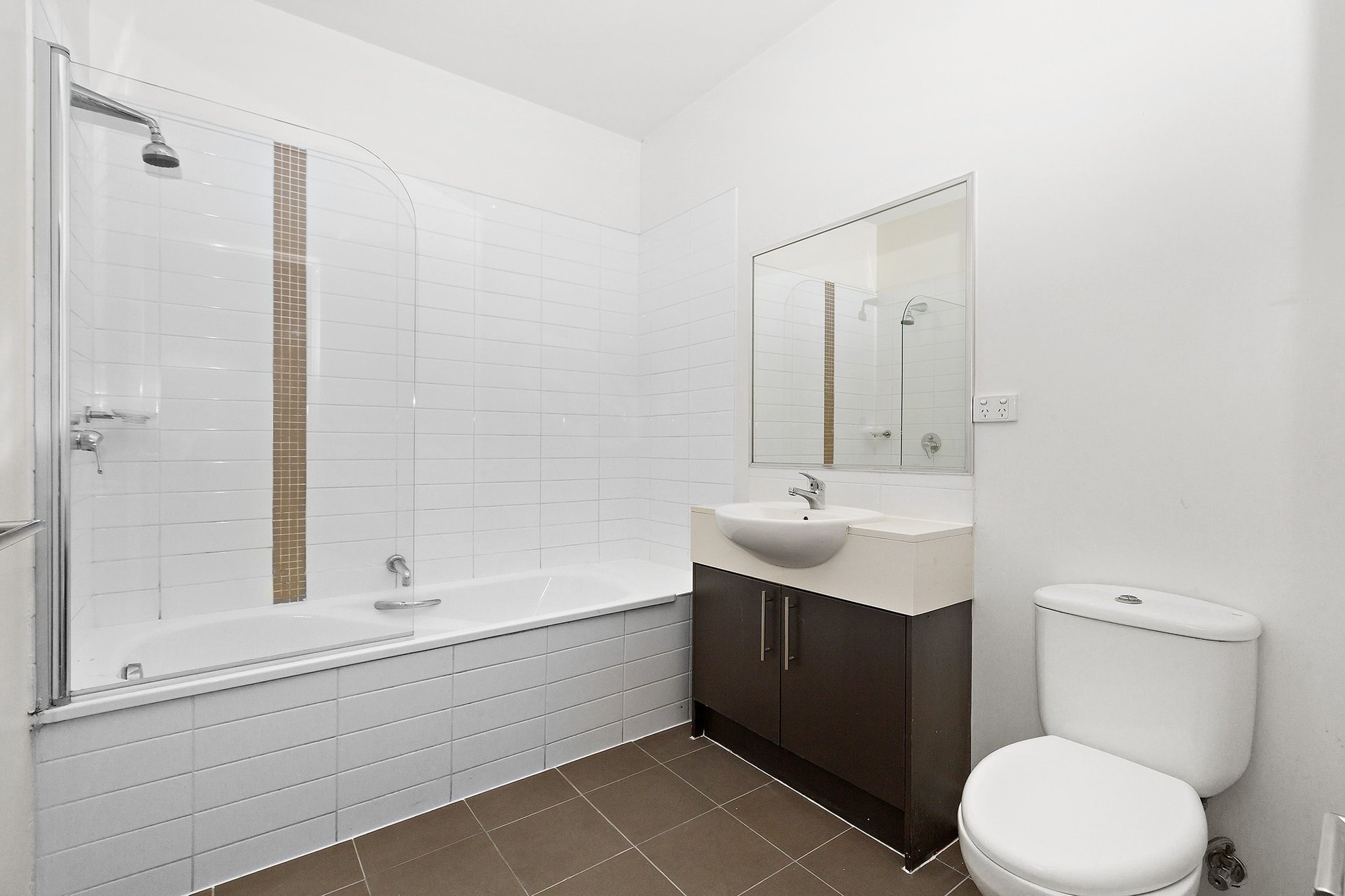 Property Gallery Thumbnail 6