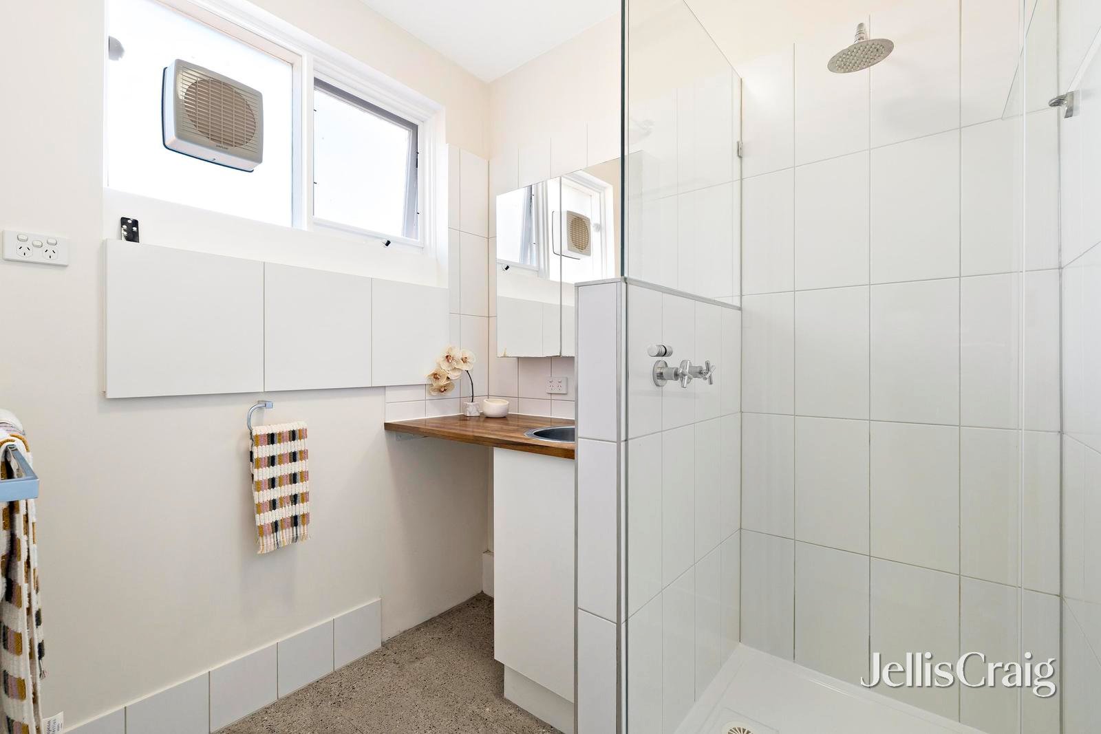 4/57 Mitford Street, Elwood image 7