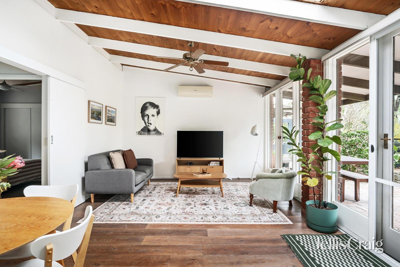 4/58B Looker Road, Montmorency image 3