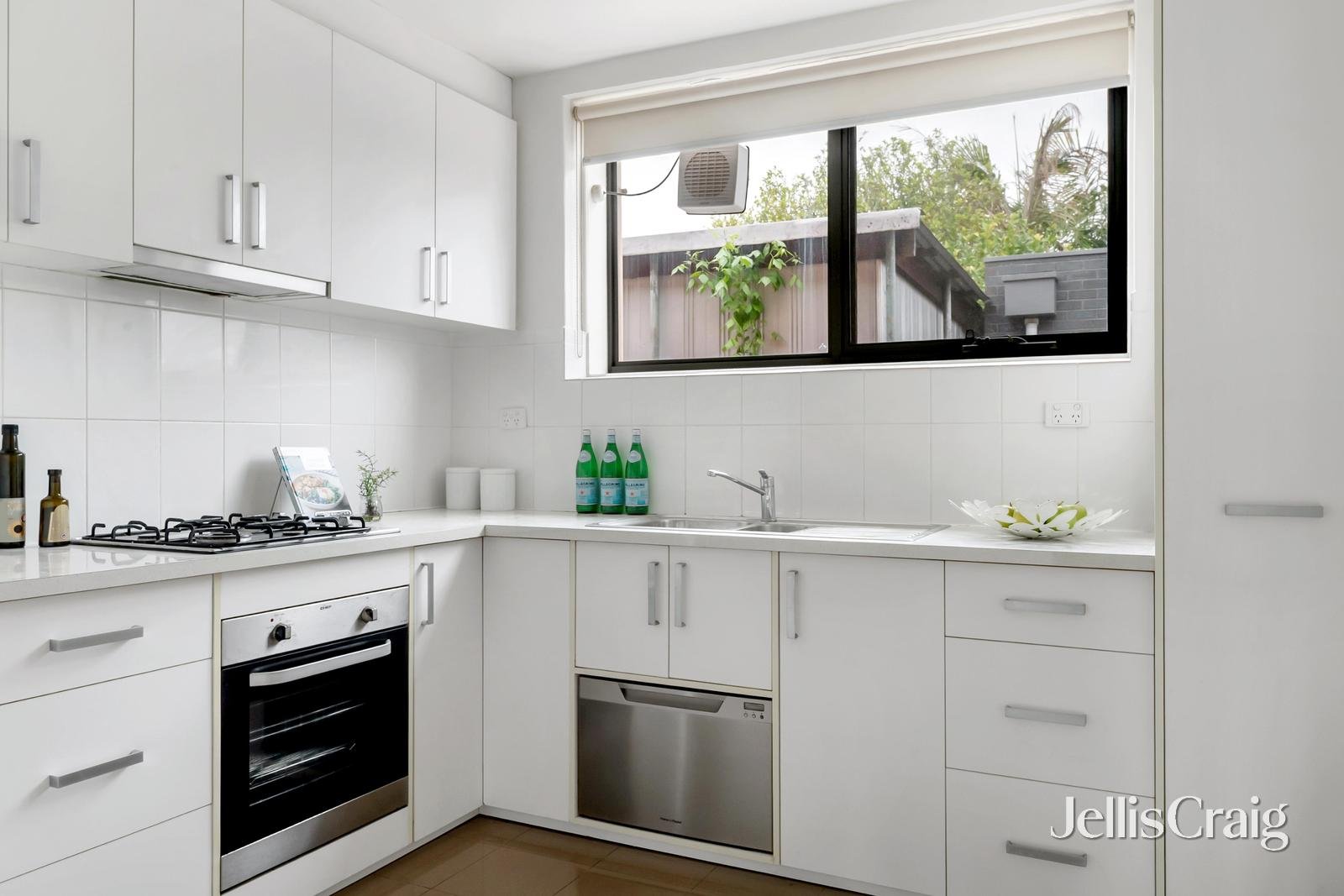 4/59 Harold Street, Thornbury image 5