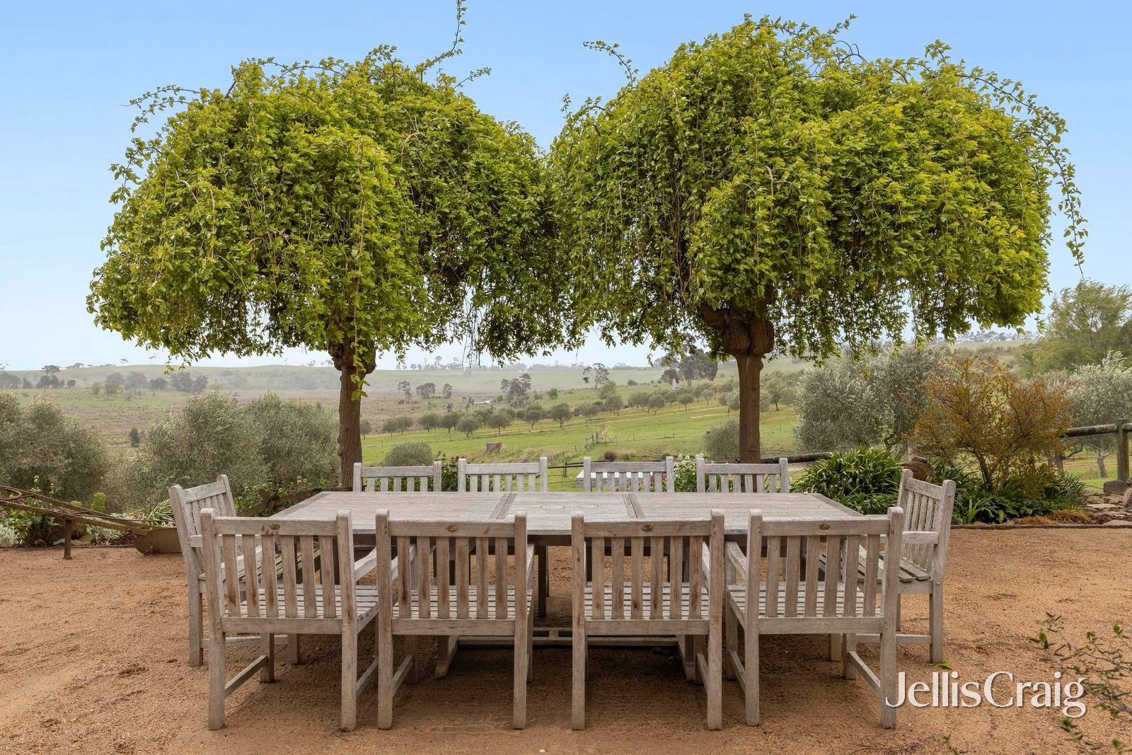 459 Lauriston Road, Lauriston image 2
