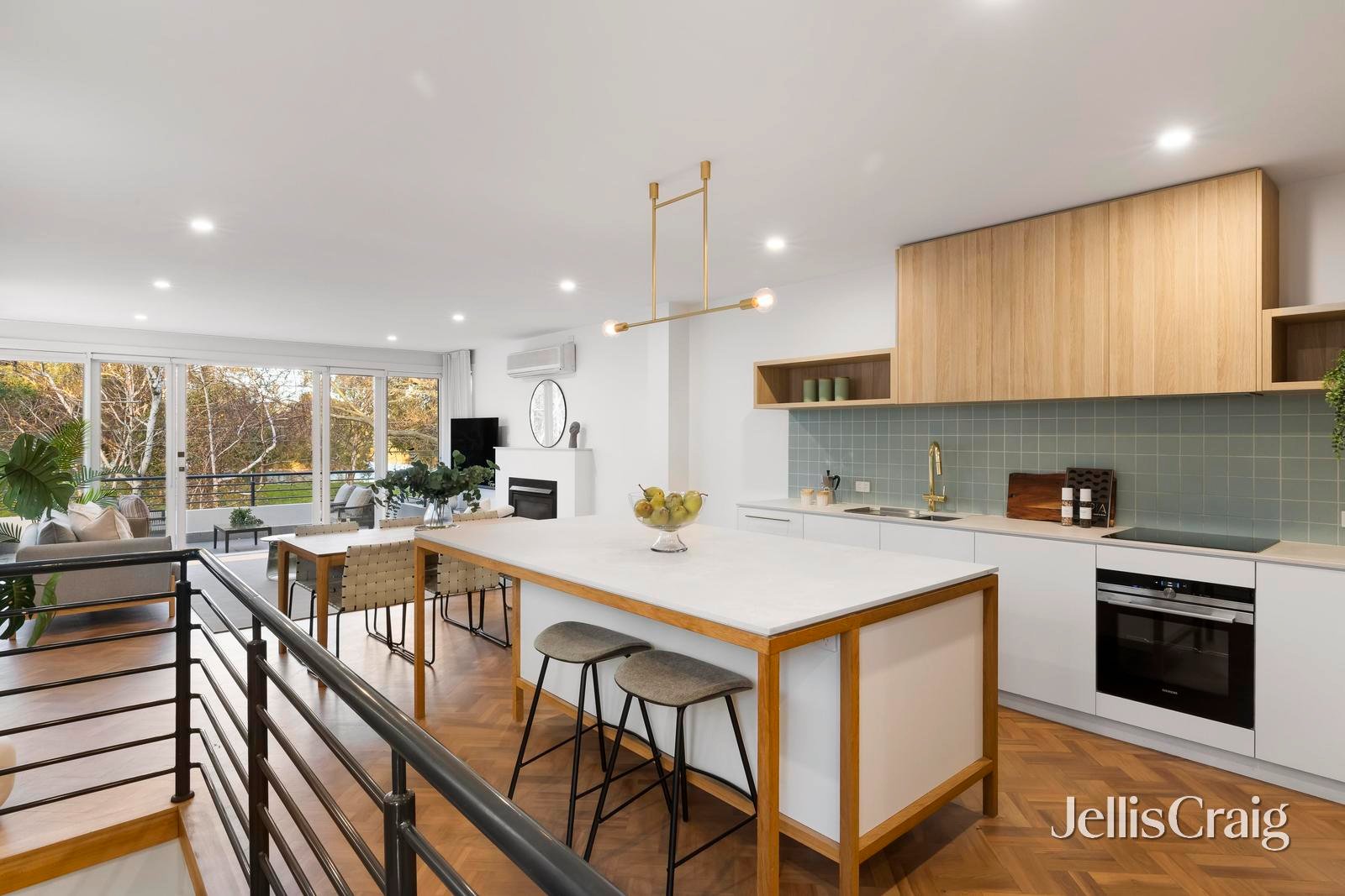 459 St Kilda Street, Elwood image 3