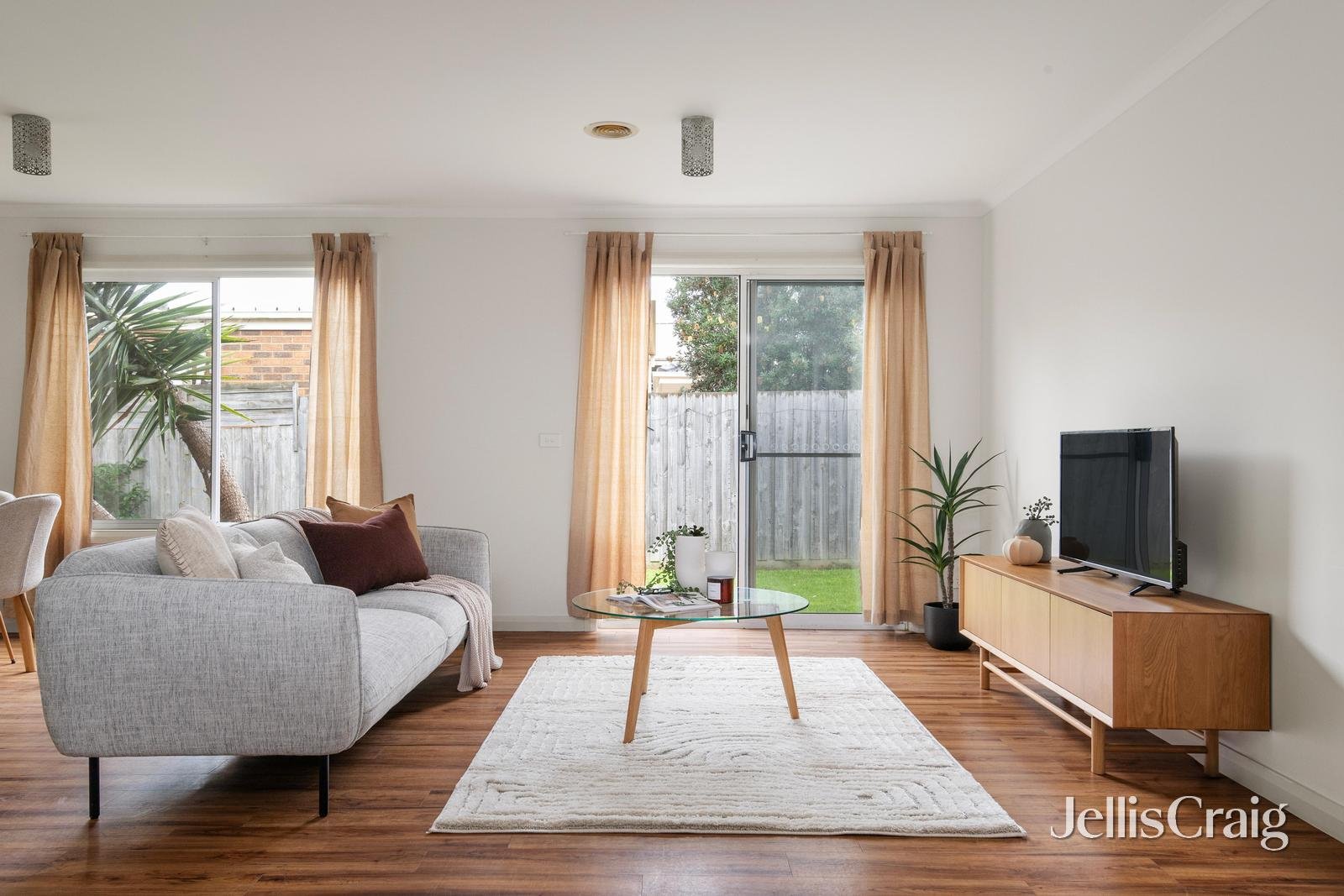 45A Cherylnne Crescent, Kilsyth image 2