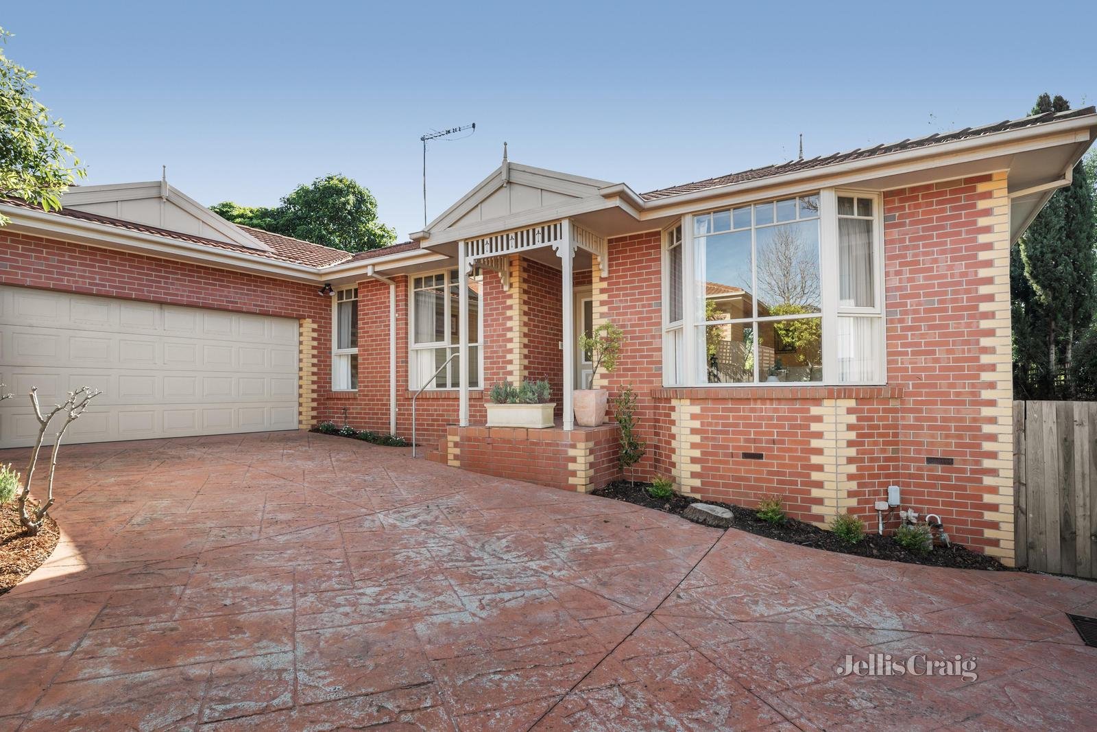 45A Greendale Road, Doncaster East image 1