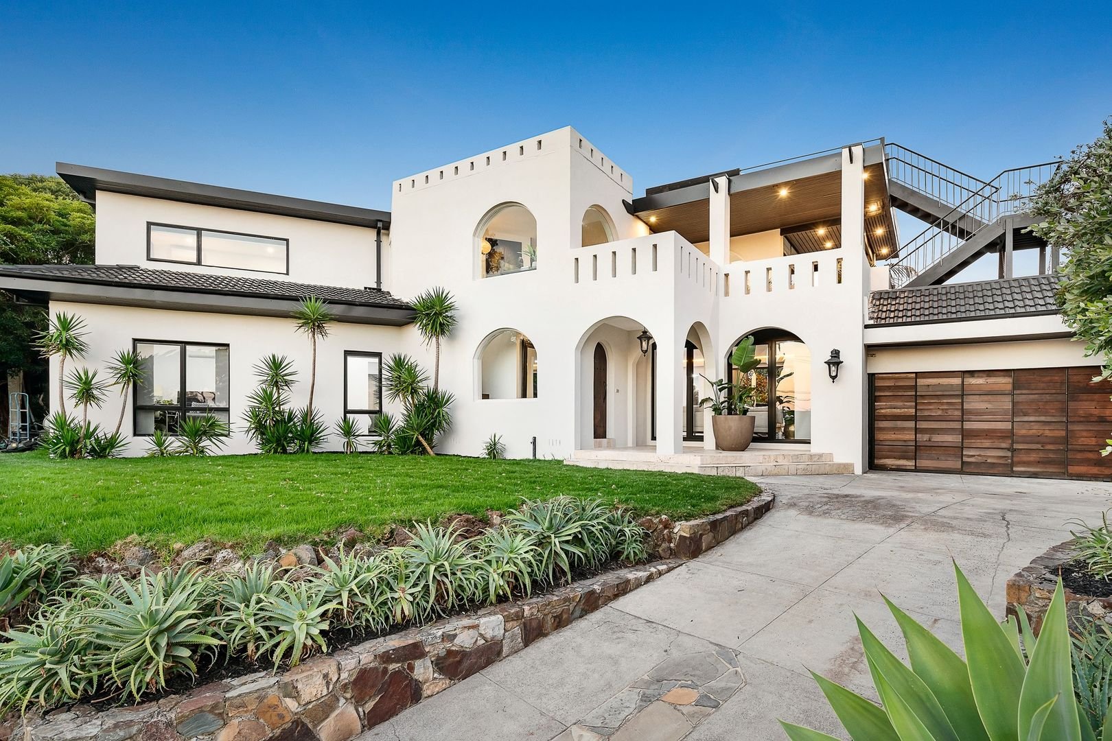 Property Gallery - Main Image