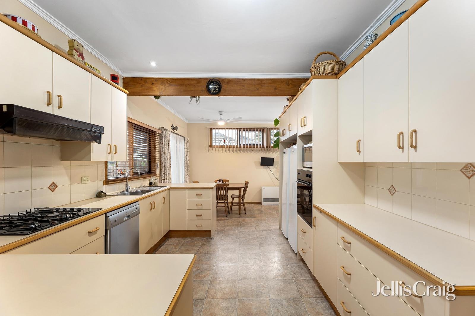46 Adeline Street, Greensborough image 4