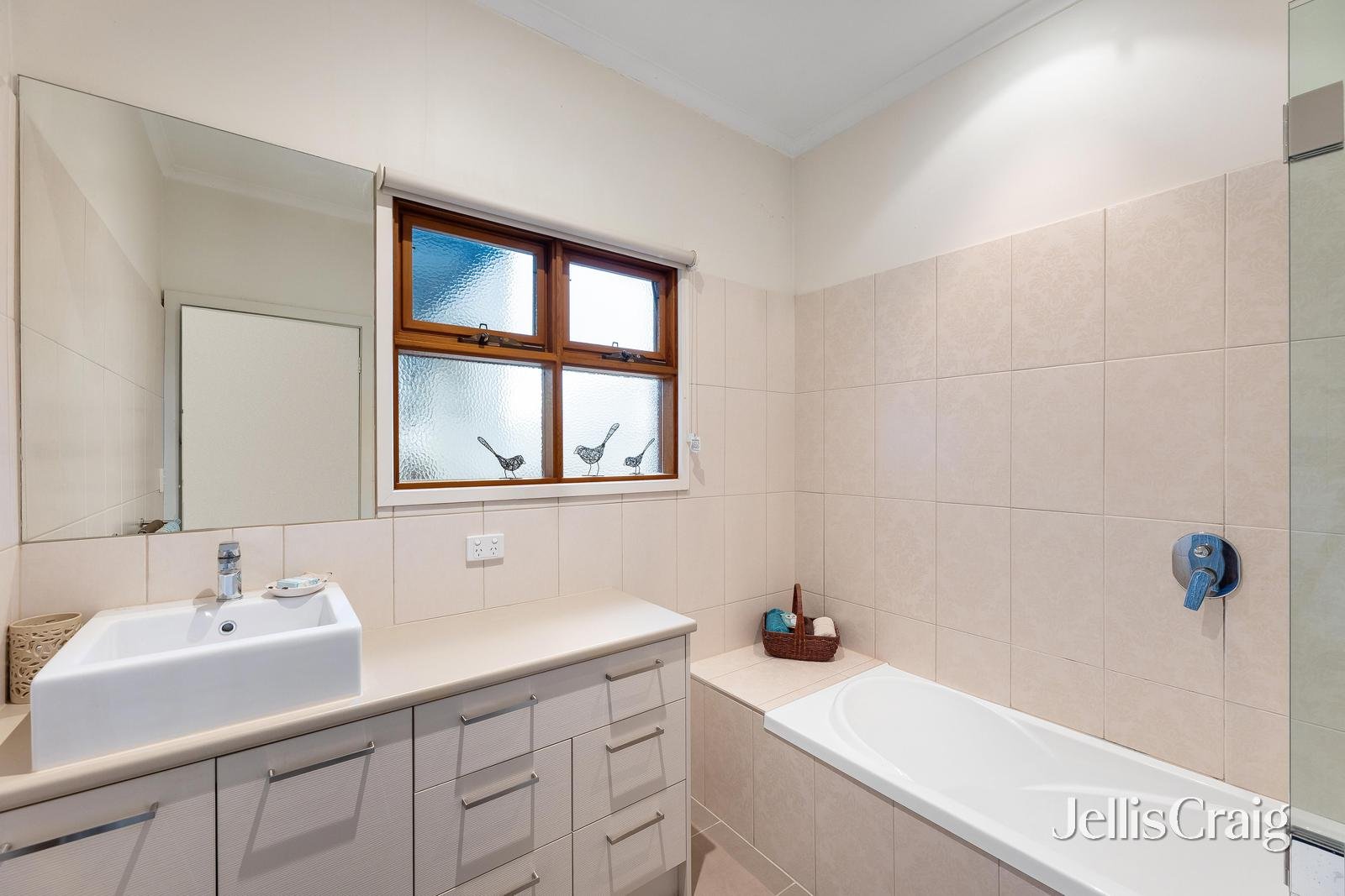 46 Adeline Street, Greensborough image 10