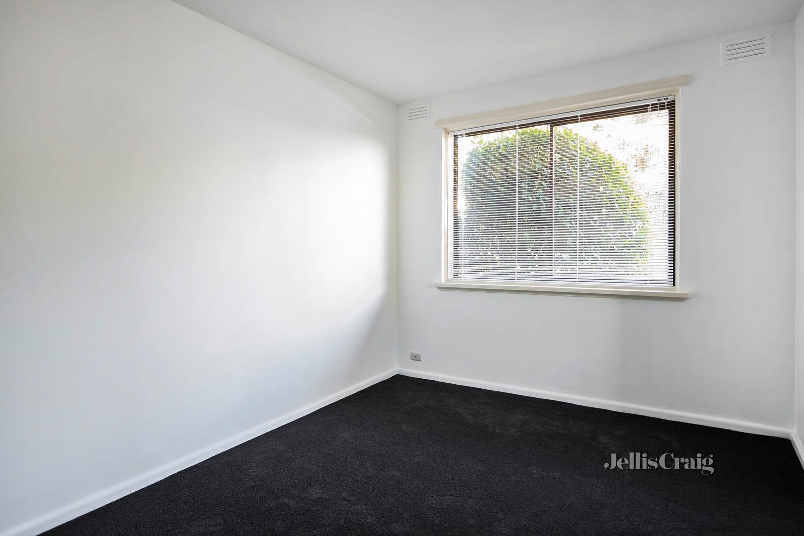 4/6 Arthur Street, Fairfield image 7