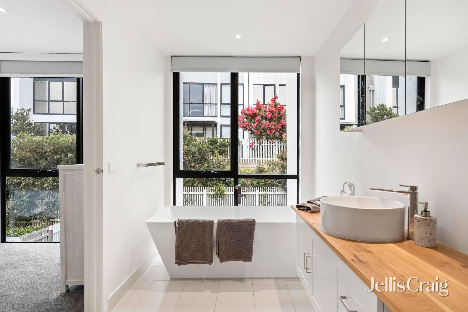 46 Bardaster Boulevard, Chirnside&nbsp;Park image 8