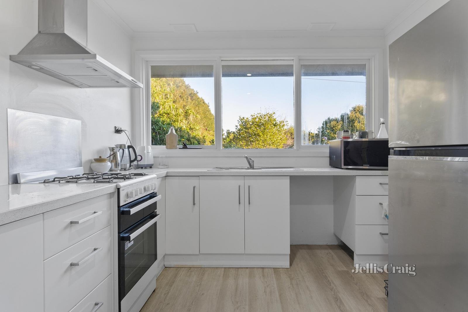 46 Cappella Court, Glen Waverley image 3