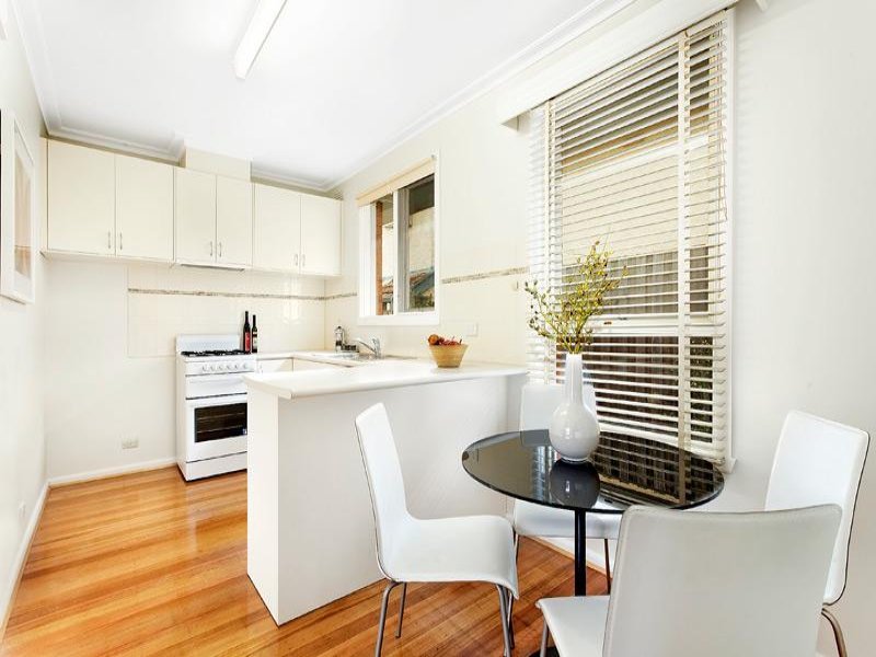 4/6 Carlyle Street, Hawthorn East image 3