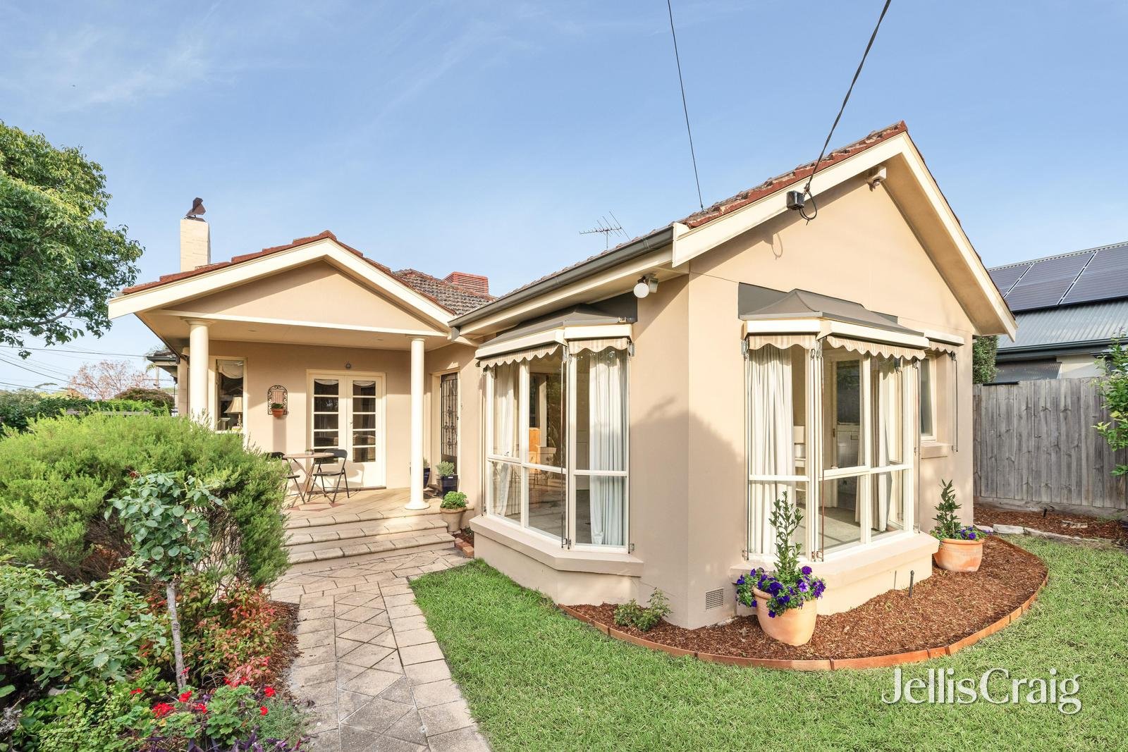 46 Charman Road, Mentone image 1