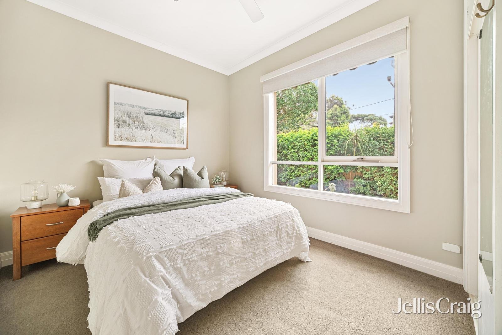 46 Charman Road, Mentone image 9