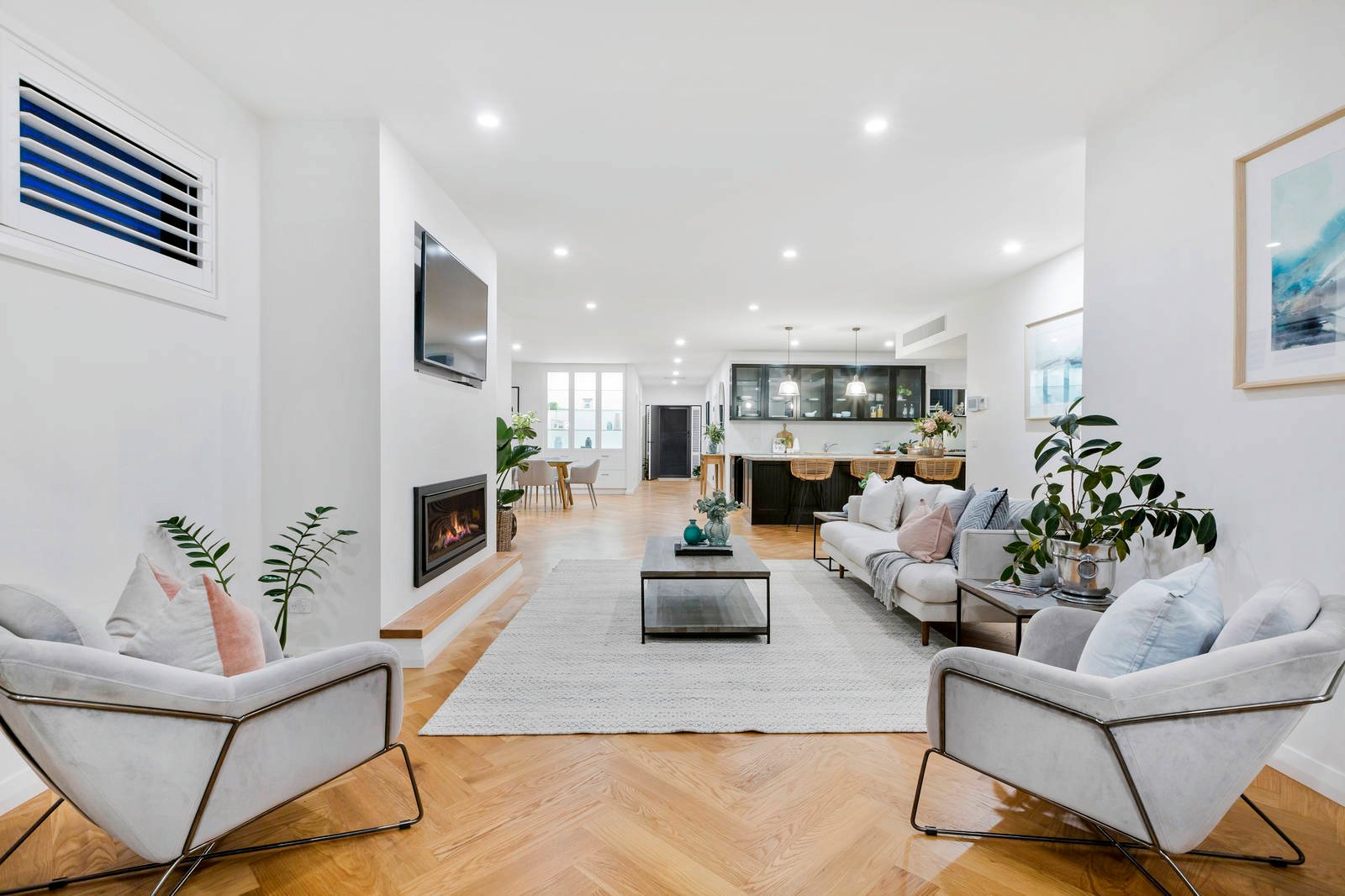 Property Gallery Thumbnail 9