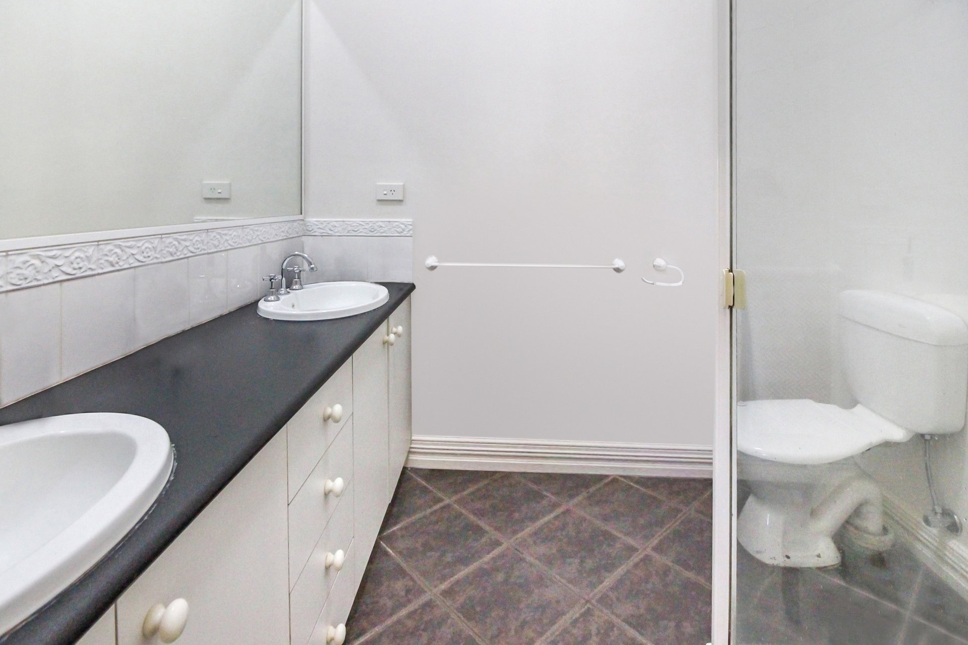 46 Clarke Street, Newtown image 4