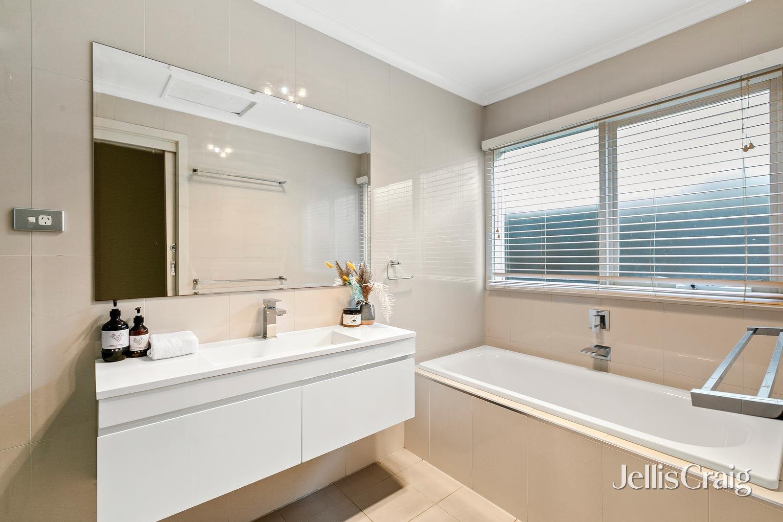 46 Davies Street, Newport image 15