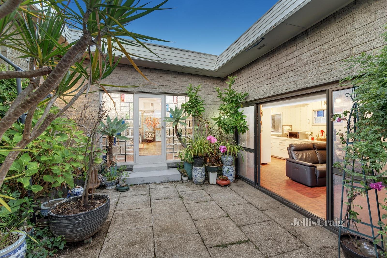 46 Davies Street, Rosanna image 3