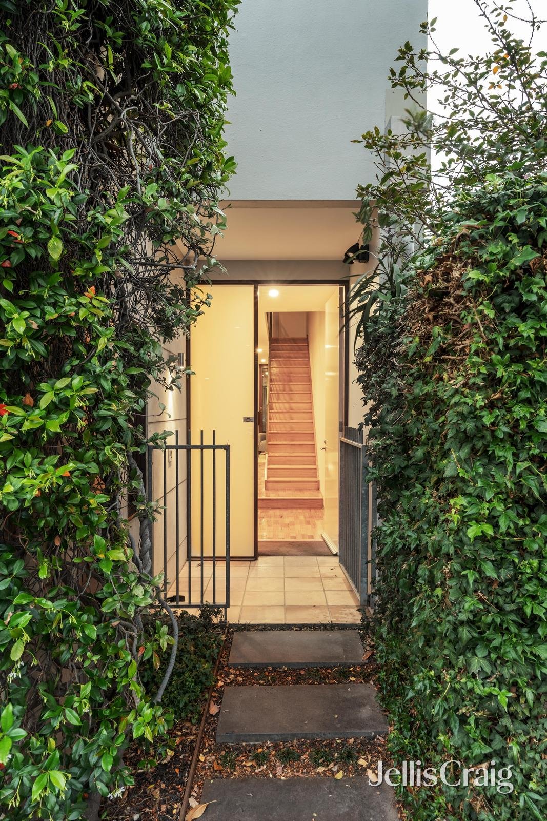 46 Docker Street, Richmond image 2