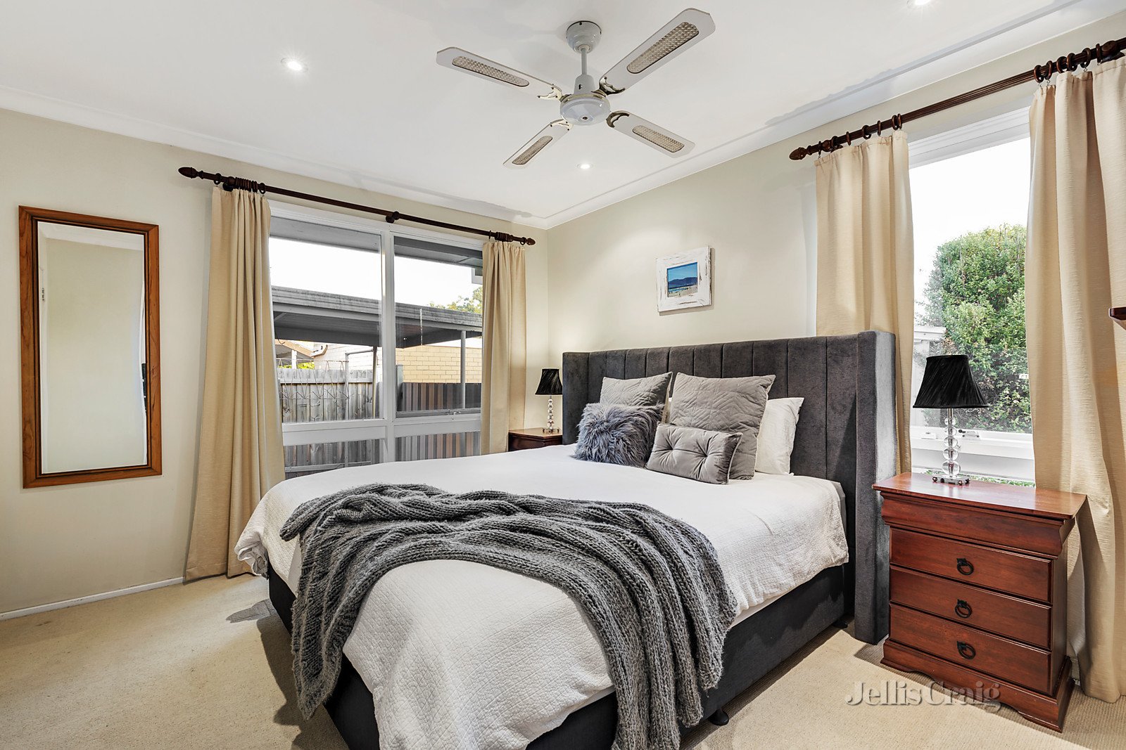46 Earlwood Drive, Wheelers Hill image 5