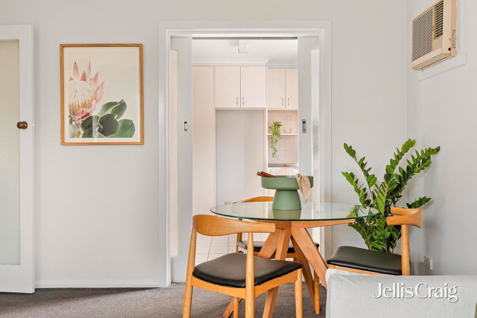 4/6 Edward Street, Essendon image 3