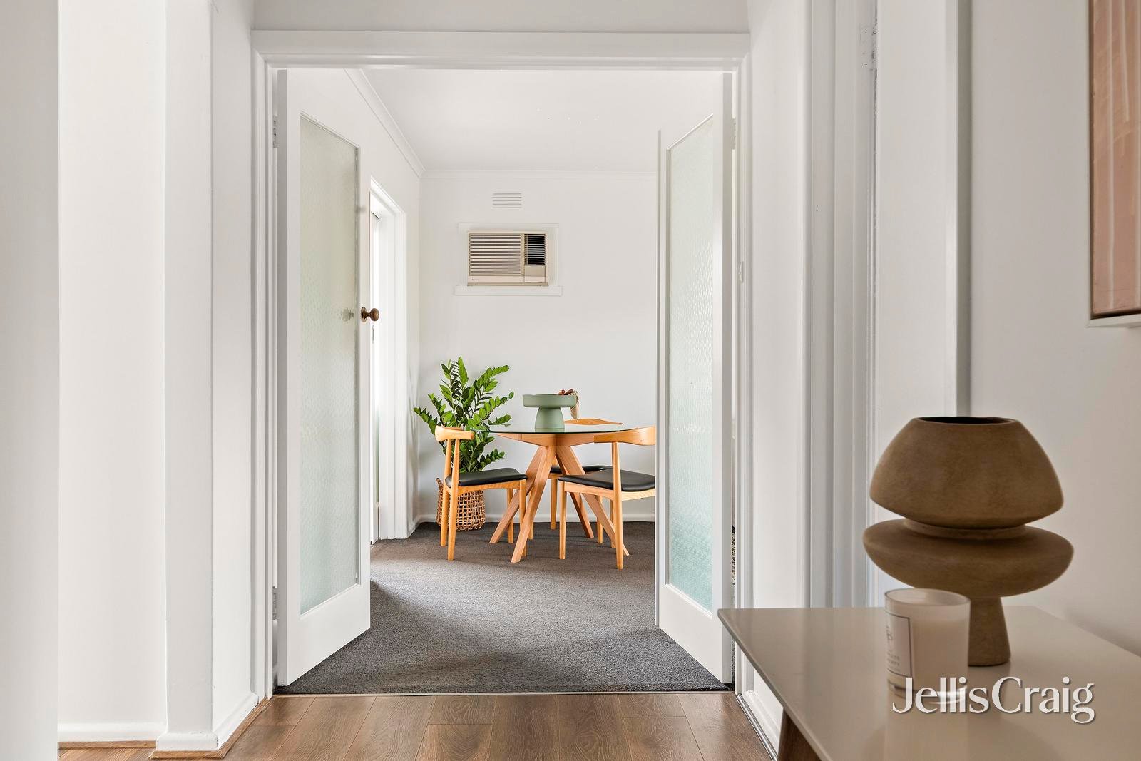 4/6 Edward Street, Essendon image 5