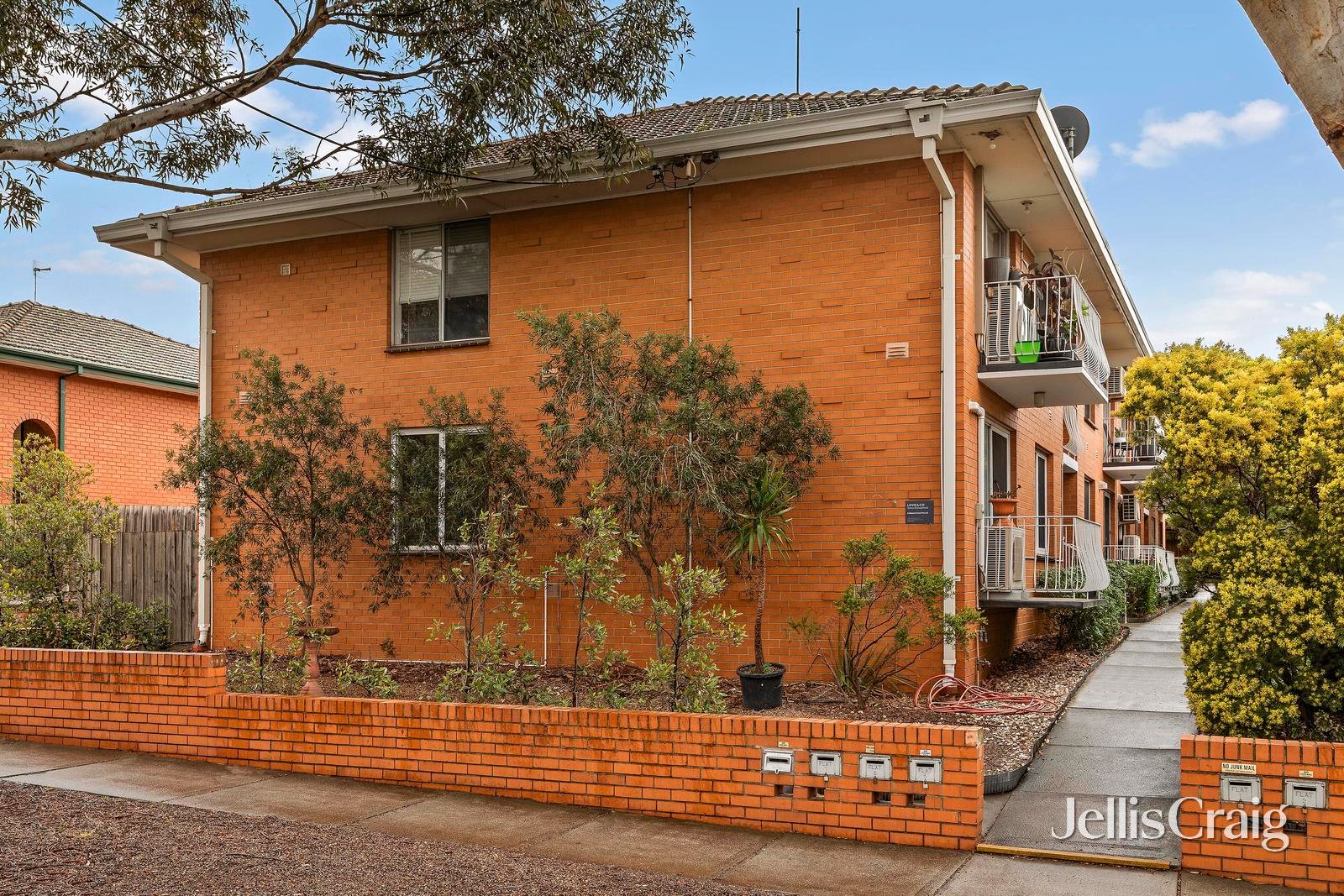4/6 Edward Street, Essendon image 10