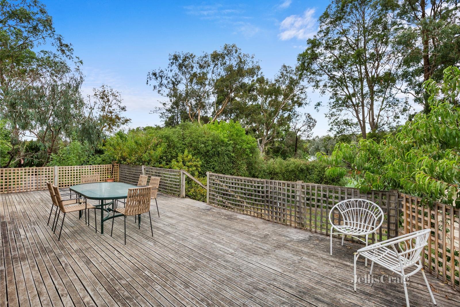 46 Fossickers Way, Warrandyte image 9