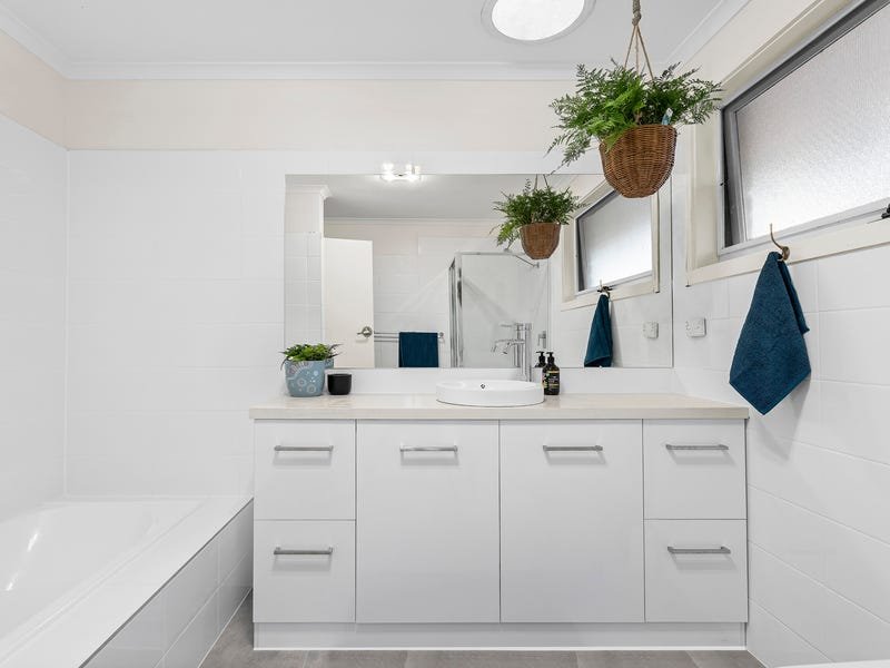 Property Gallery Thumbnail 9