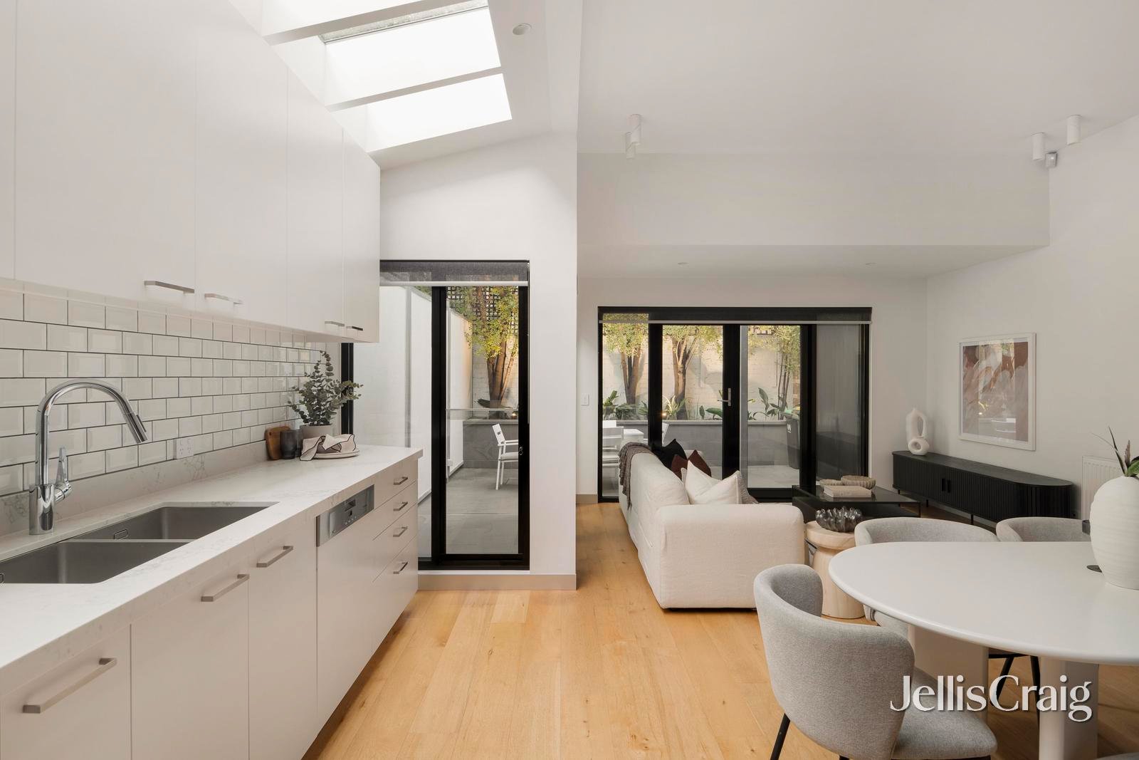 46 Grattan Street, Carlton image 6