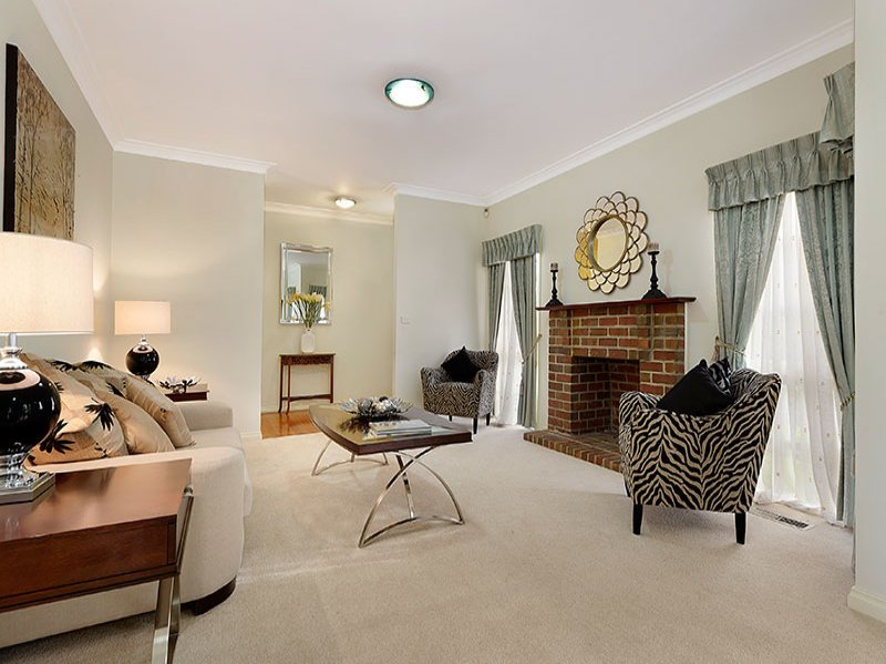46 Grosvenor Parade, Balwyn image 2